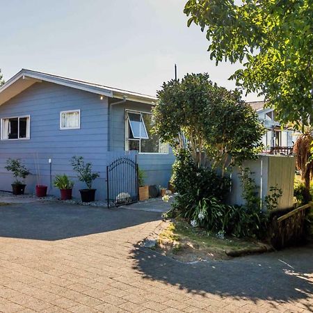B, D & D Bed And Breakfast Taupo Exterior foto