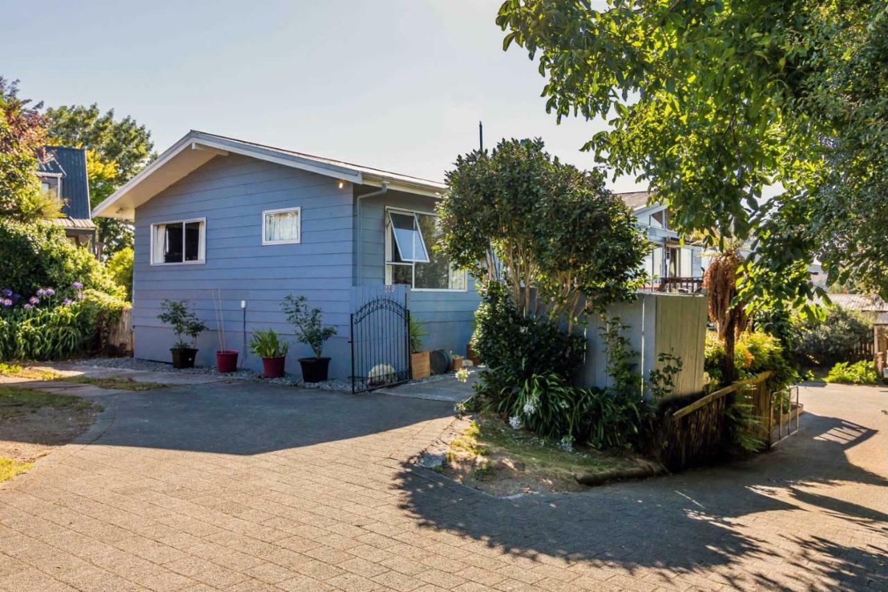 B, D & D Bed And Breakfast Taupo Exterior foto