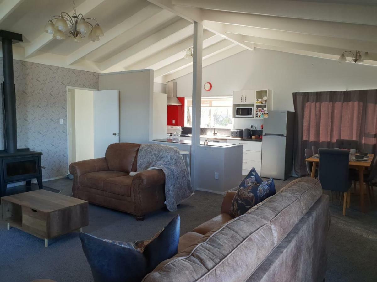 B, D & D Bed And Breakfast Taupo Exterior foto